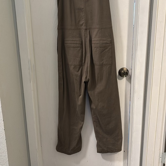 Olive Green DUER jumpsuit - Picture 6 of 7